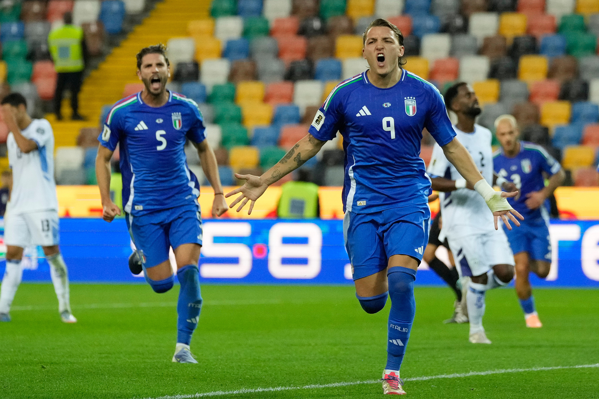 意大利足球界传出明星球员伤停消息的简单介绍