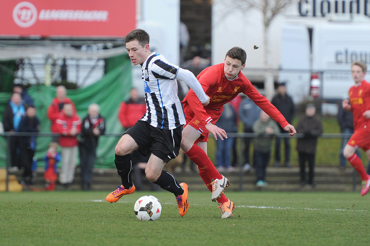 包含纽卡斯尔联主场大胜，保级前景稍显乐观的词条