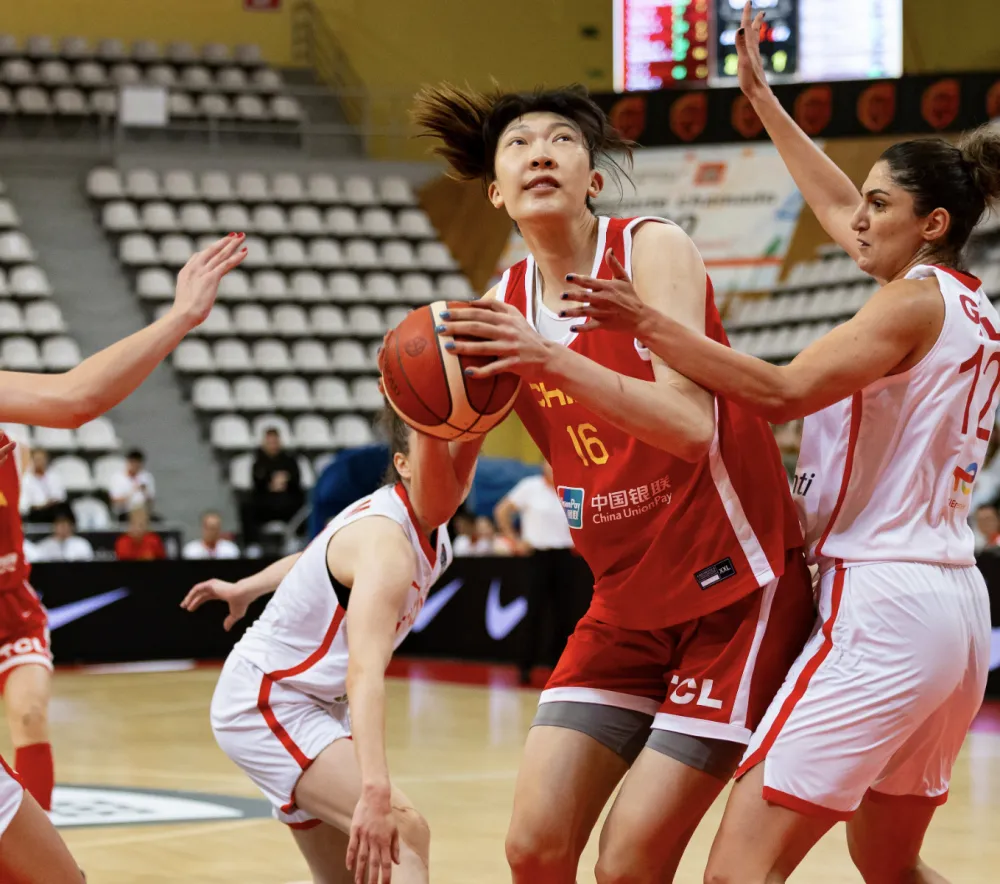 韩国球员创造历史,取得胜利晋级八强 韩国球员创造历史,取得胜利晋级八强