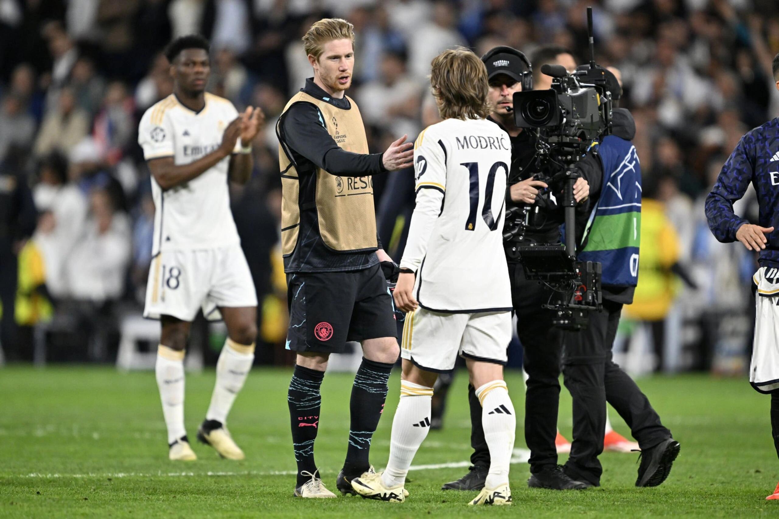 AC米兰碾压国际米兰，德布劳内惊艳世界