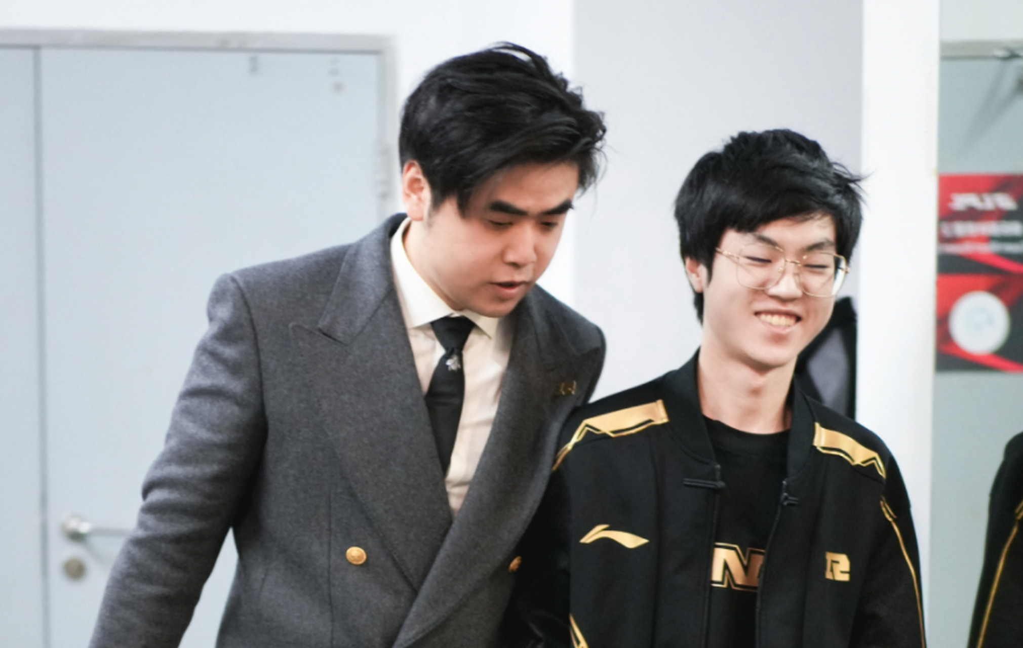 关于Rogue爆冷RNG，Viper一己之力扛起全队的信息