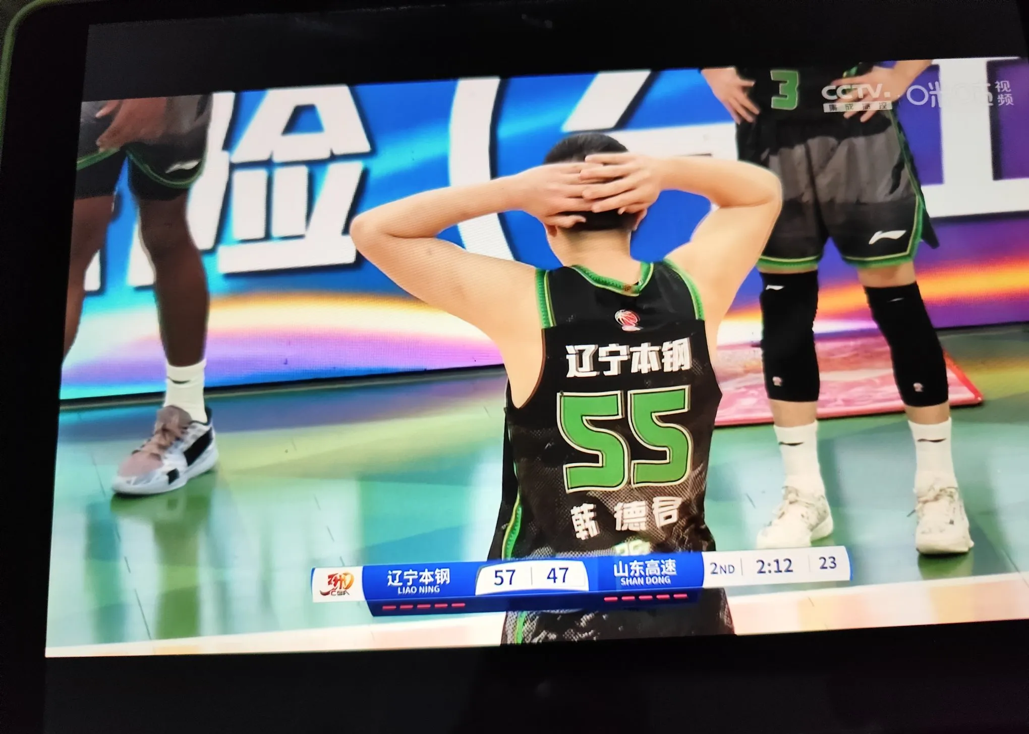 广州队力克勇士，高诗岩状态火热