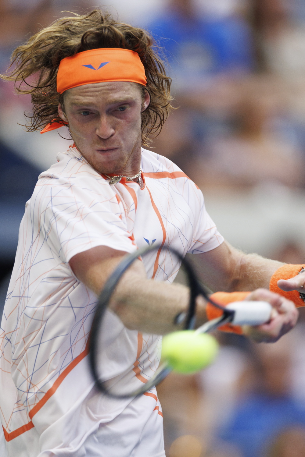 关于美国网球队血洗西班牙网球队，梅德韦杰夫打破历史纪录的信息