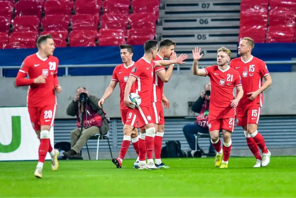 波兰击败以色列,乐队欧洲杯正赛 波兰击败以色列,乐队欧洲杯正赛