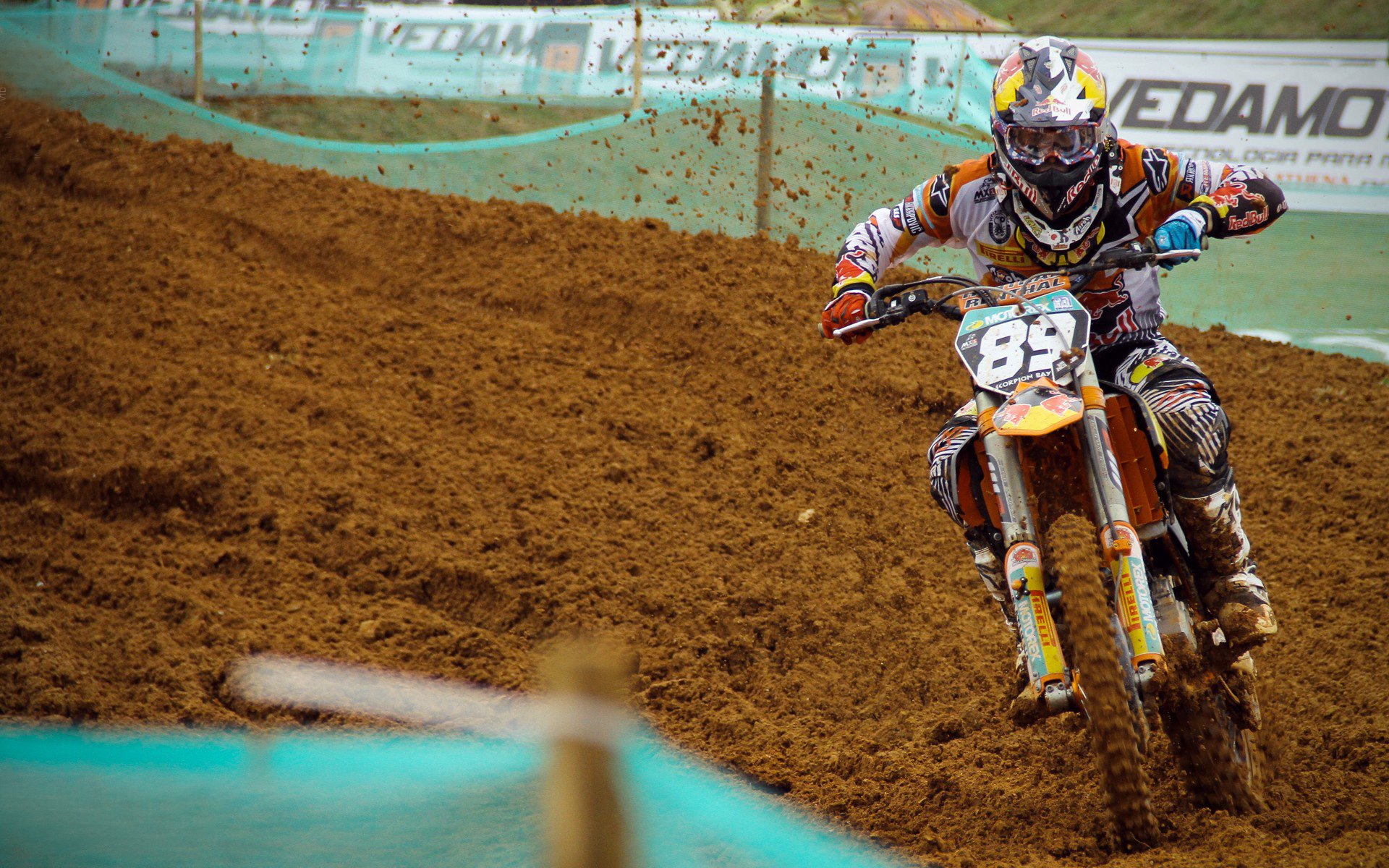 西甲国家德比之夜，英格拉姆关键制胜，改写宿命的瞬间