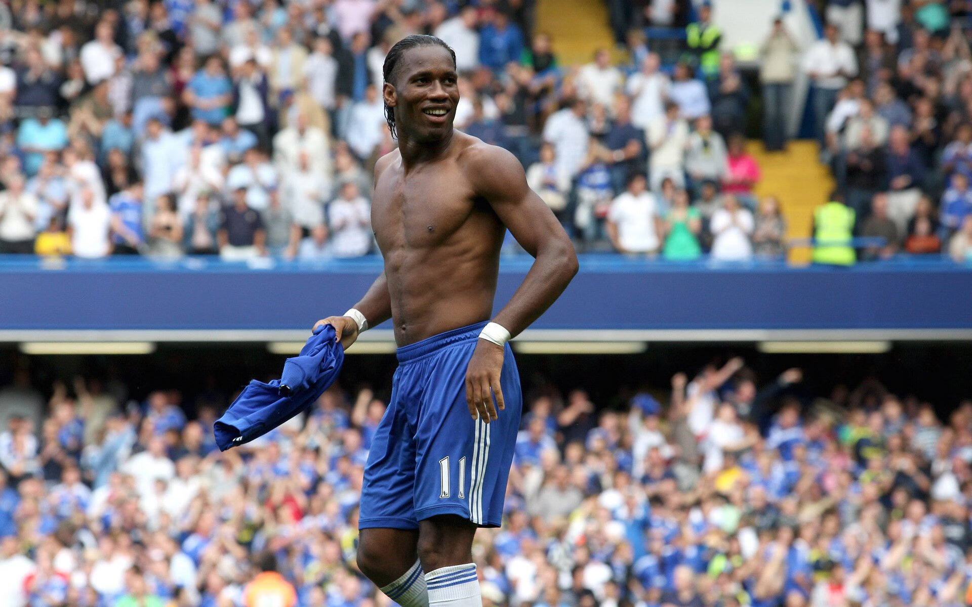 布雷默一夫当关，雷恩体系完美压制喀麦隆攻势—个人能力与战术纪律的胜利交响