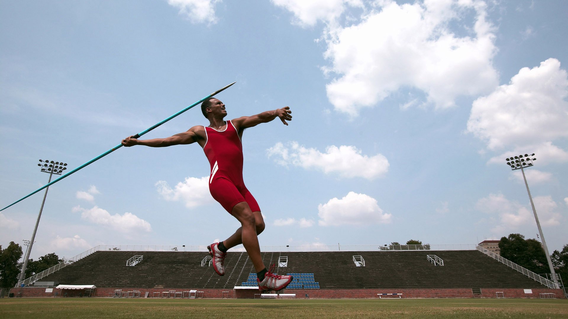 跨越时空的绝杀共振，从莫兰特关键节点到深圳队巅峰对决